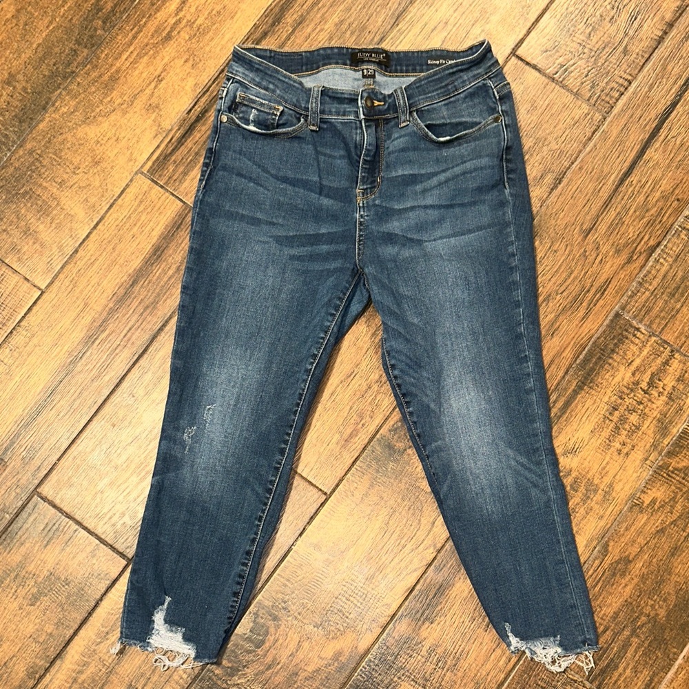 Judy Blue Distressed Ankle Jeans